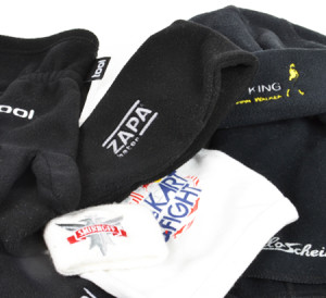 Čepice, rukavice, šály - reklamní textil, potisky, výšivky